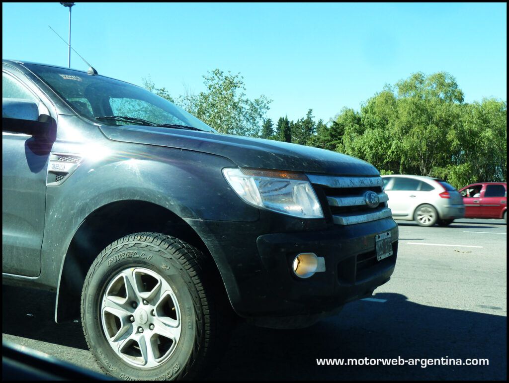 2012-02-26 TEST Peugeot 308 Feline 018xx