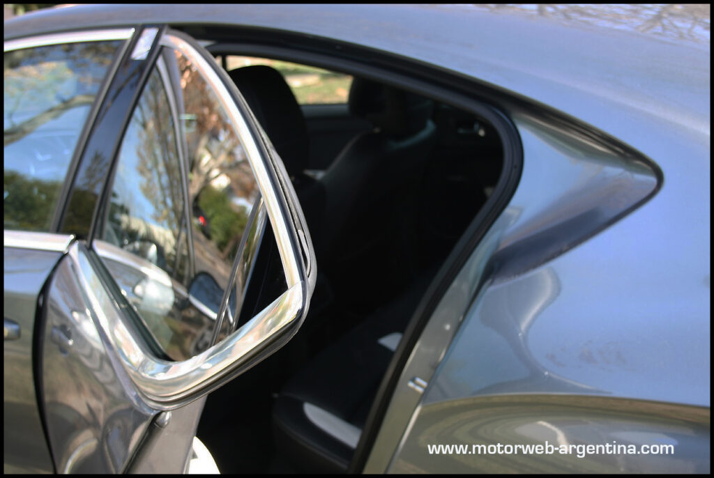 2012-06-09 TEST Citroen DS4 019