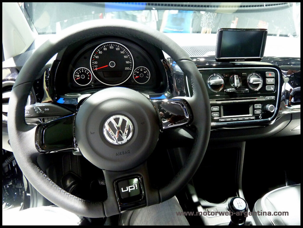 VW UP Motorweb-Argentina 006