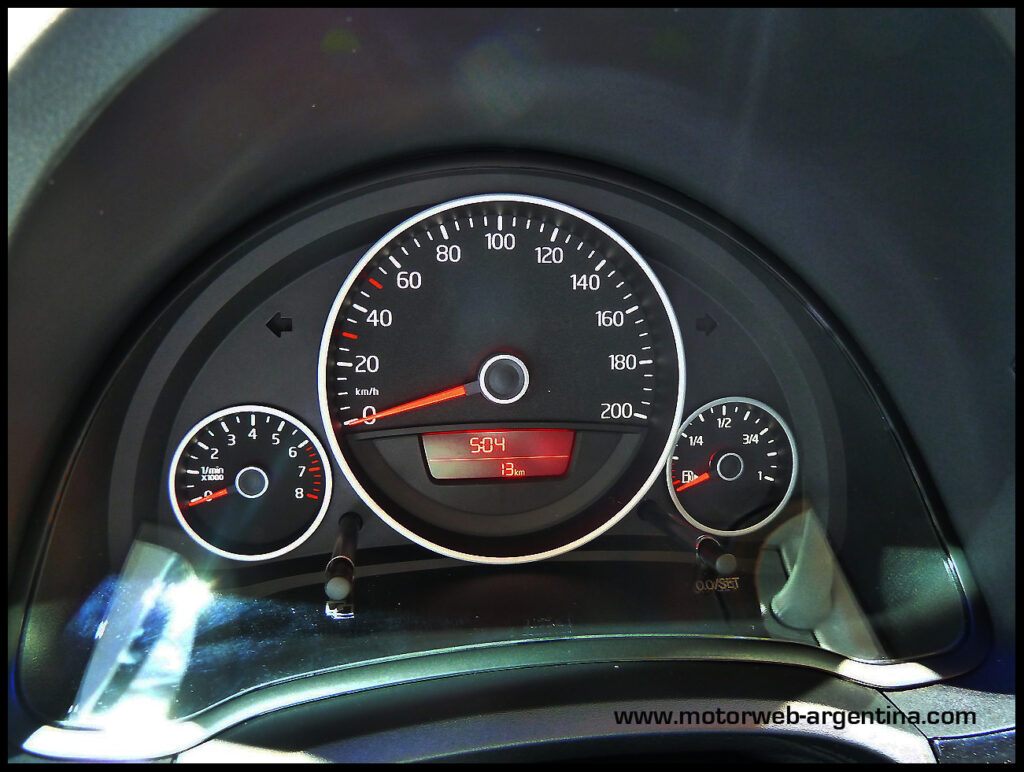 VW UP Motorweb-Argentina 007