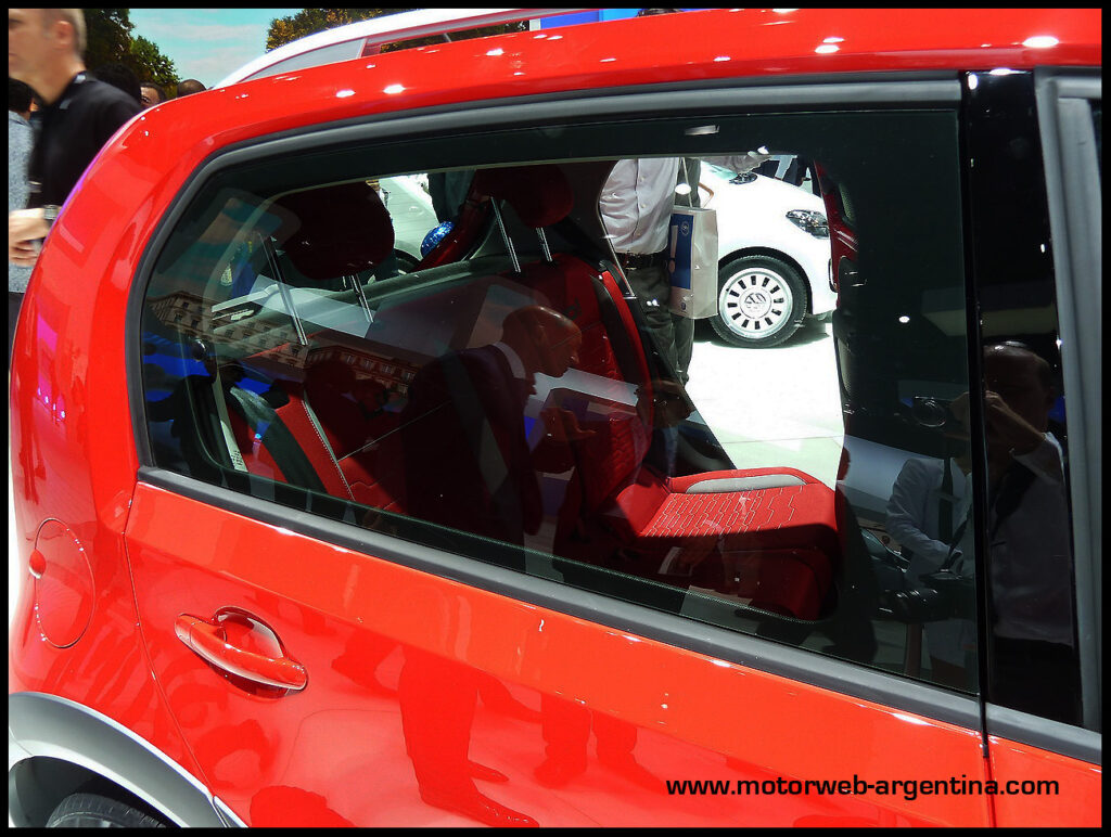 VW UP Motorweb-Argentina 010
