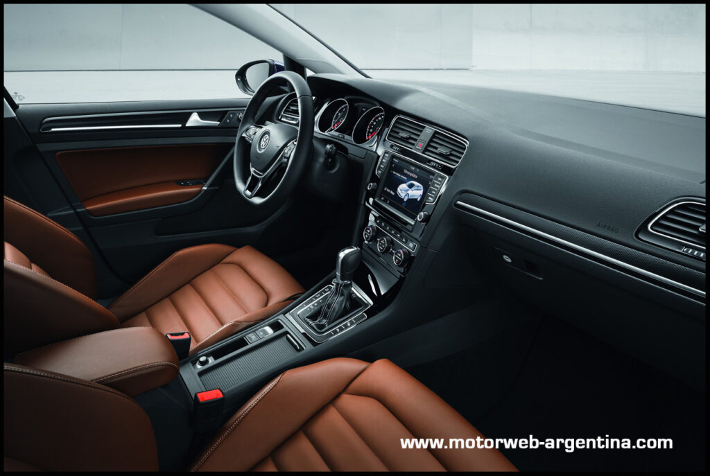 DB2012AU00906_medium