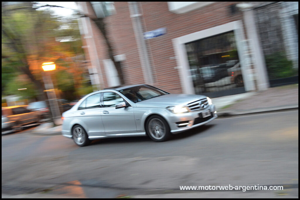 Mercedes C250 Avantgarde - 0029