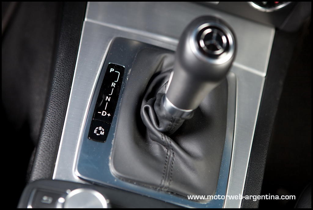 Mercedes-C250-Avantgarde-0067
