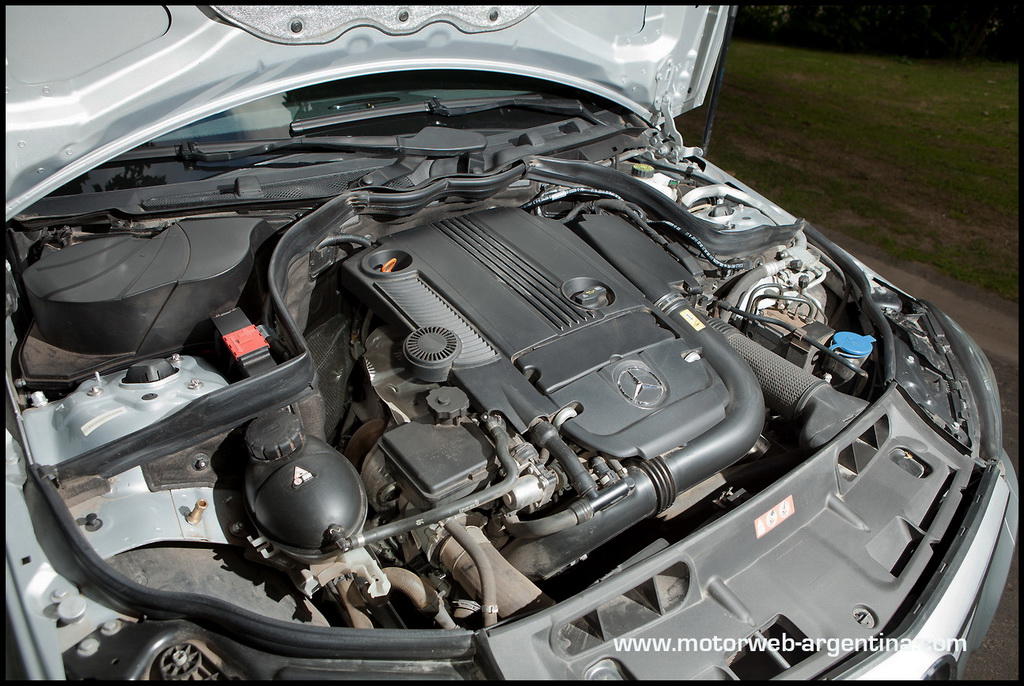 Mercedes-C250-Avantgarde-0089