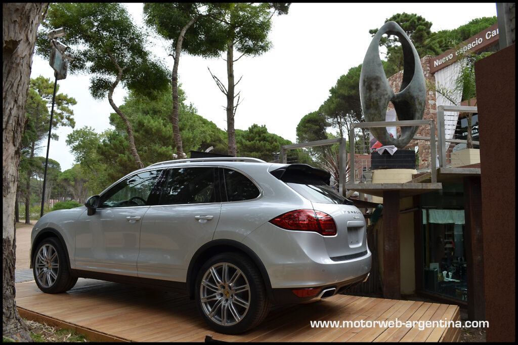 Porsche en Carilo Argentina Enero 2013-08