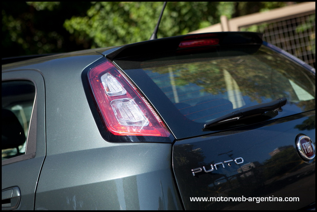 2013-04-08-TEST-Fiat-Palio-Dualogic-0014