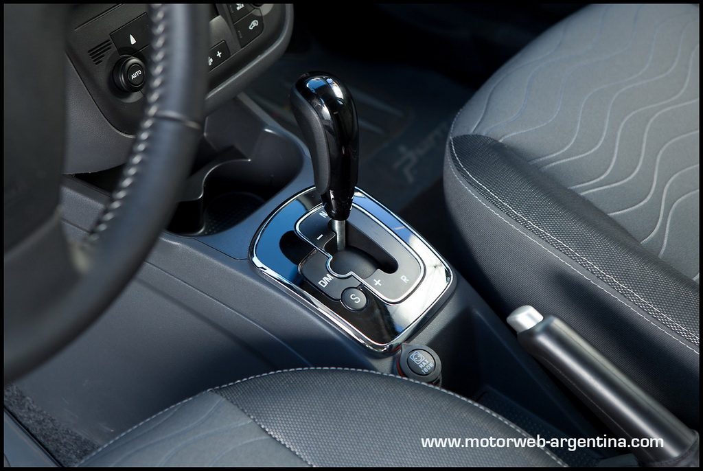 2013-04-08-TEST-Fiat-Palio-Dualogic-0032