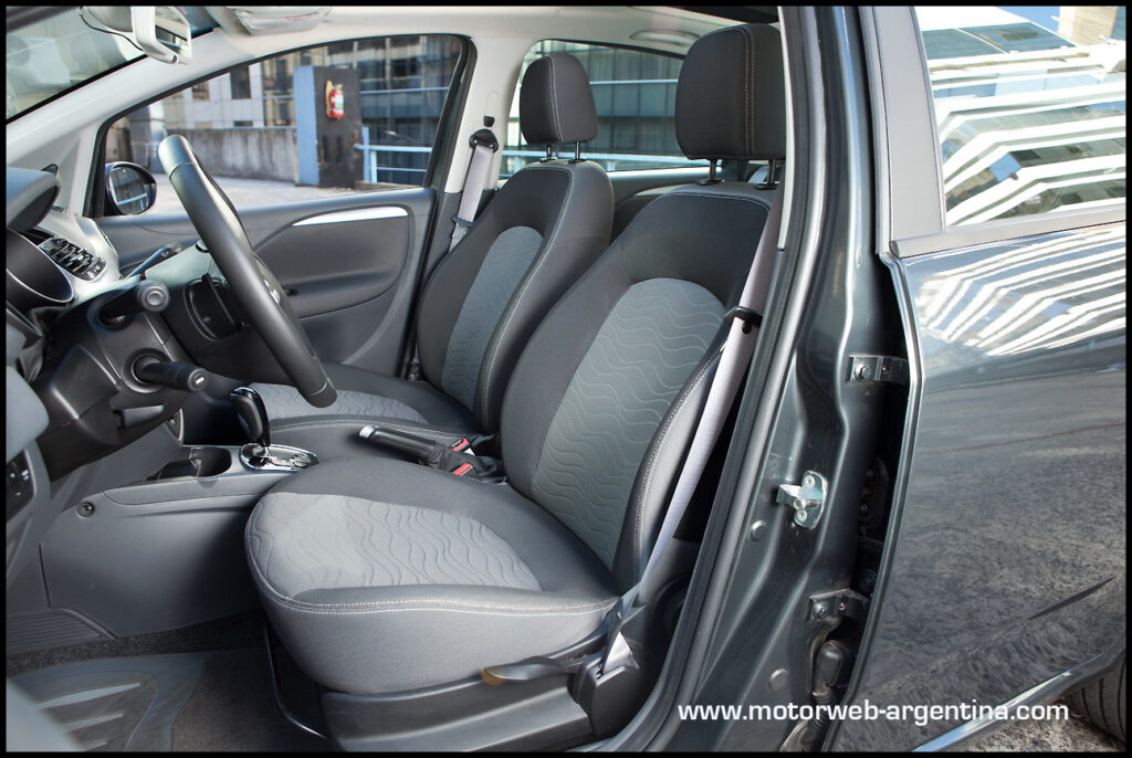 2013-04-08 TEST Fiat Palio Dualogic 0035