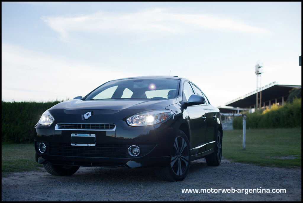 2013-04-19 TEST Renault Fluence GT 053