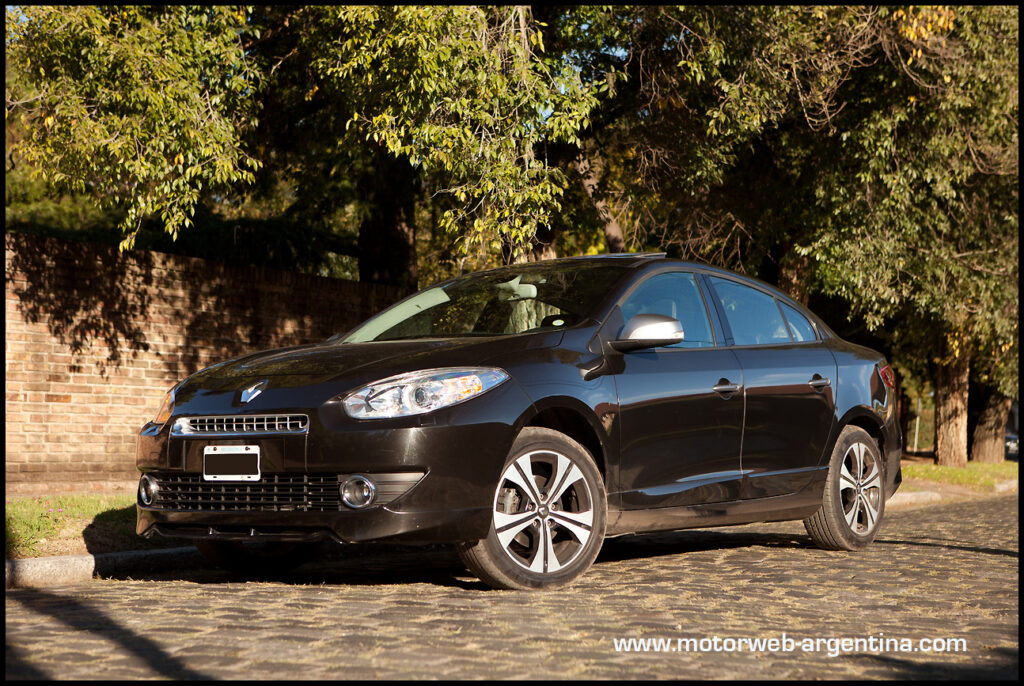 2013-04-19 TEST Renault Fluence GT 104