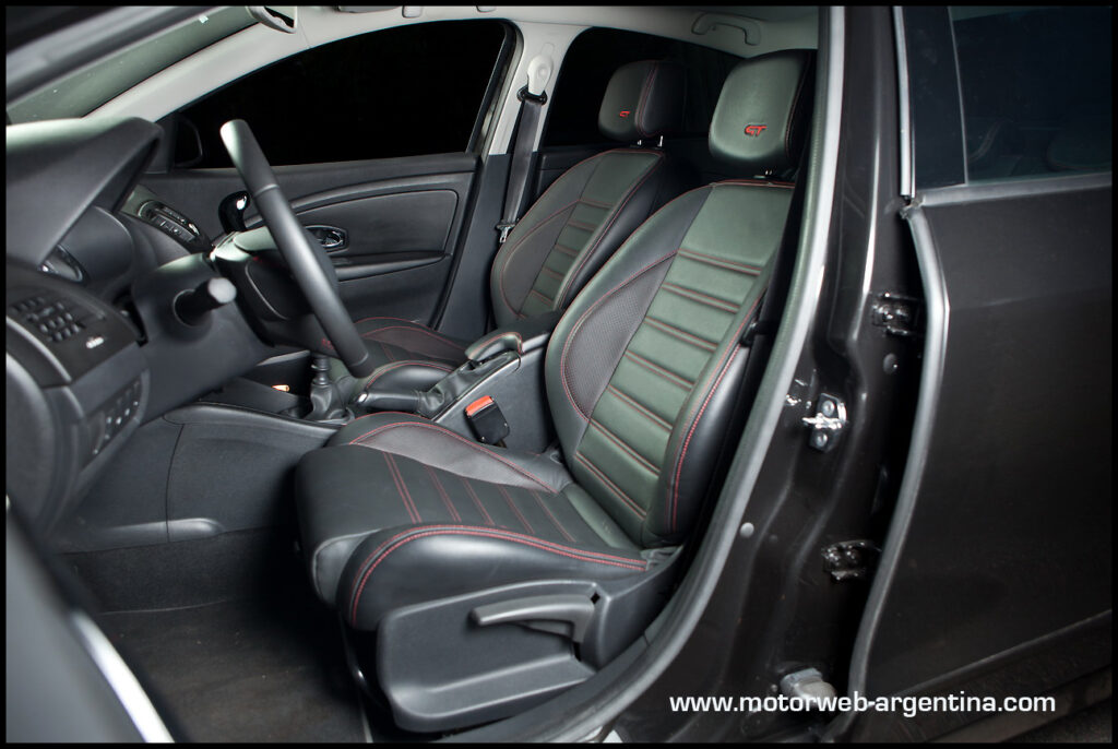 2013-04-19 TEST Renault Fluence GT 218