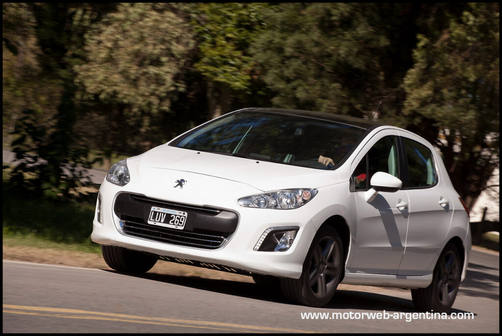 2013-04-14 TEST Peugeot 308 Sport 102