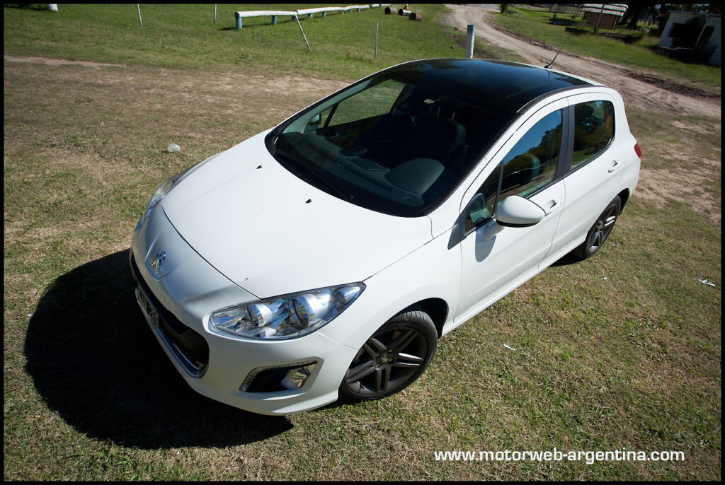 2013-04-14 TEST Peugeot 308 Sport 107