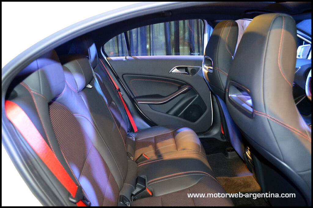 2013-05-14 PRES Mercedes Clase A - 111