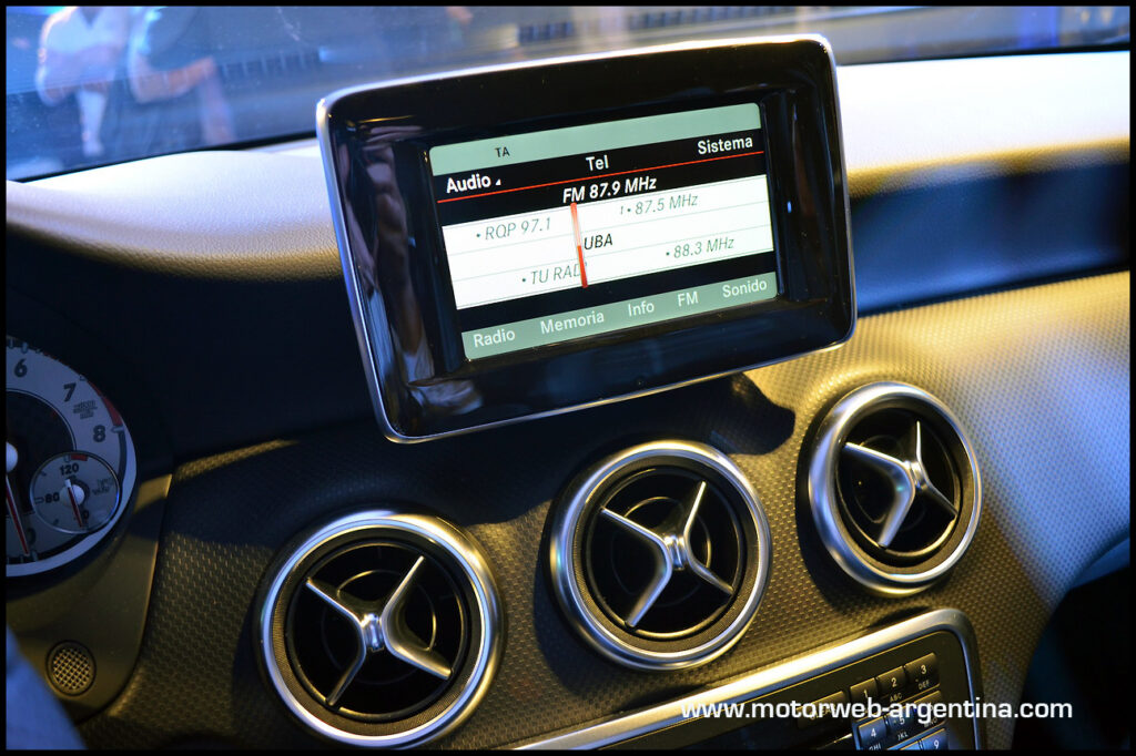 2013-05-14 PRES Mercedes Clase A - 515
