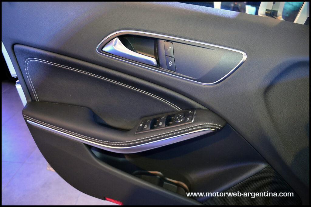 2013-05-14 PRES Mercedes Clase A - 518