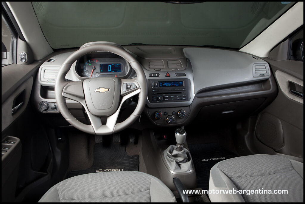 2013-05-16 TEST Chevrolet Cobalt 023