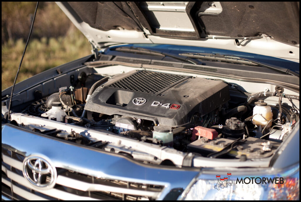 2013-05-16 TEST Toyota Hilux SRV 4x4 AT 053