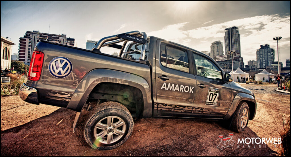 AMAROK_Pista Salon BA 02