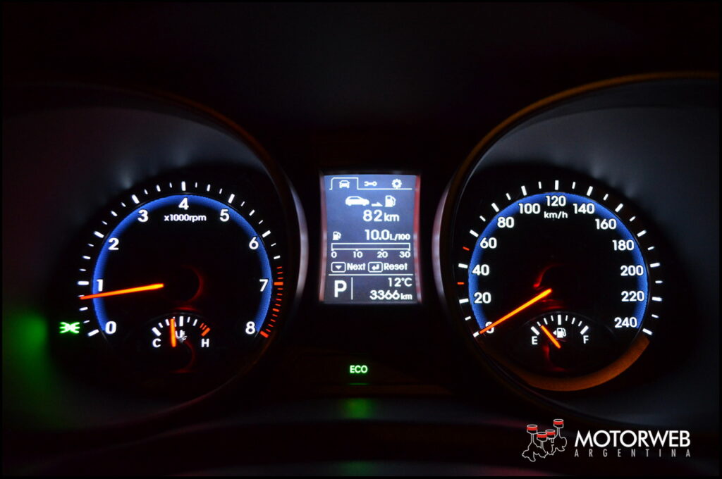 2013-08-12 TEST Hyundai Santa Fe - Motorweb 161 copy