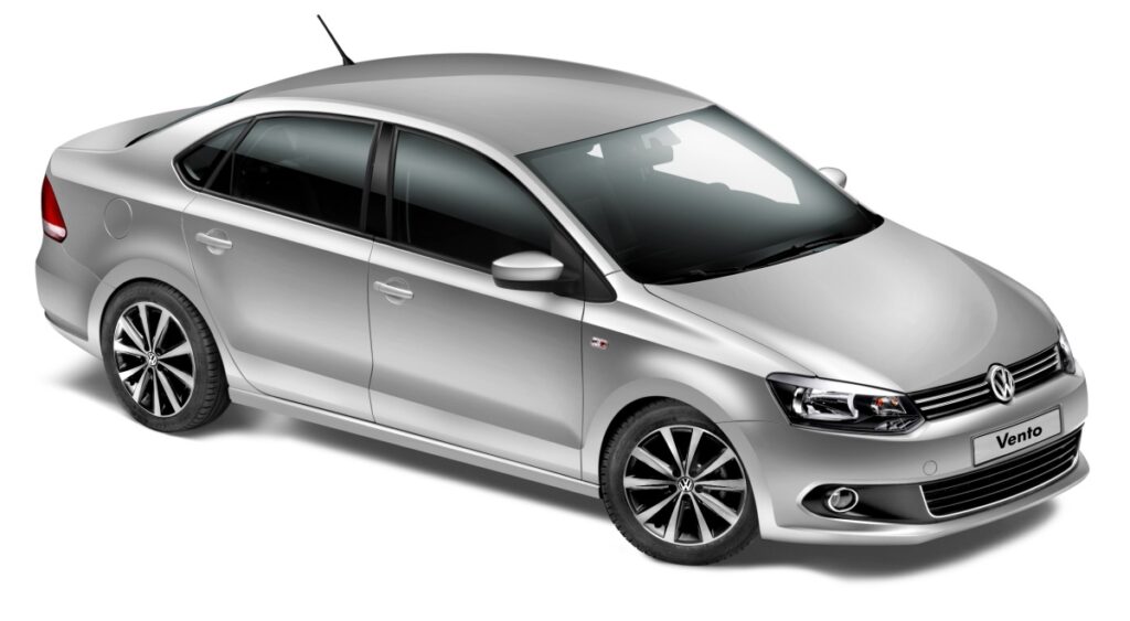 VW-Vento-frente-lateral