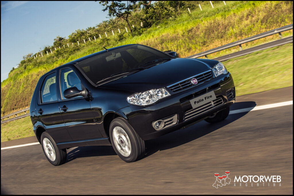 Fiat Palio Fire MY2014 - 01