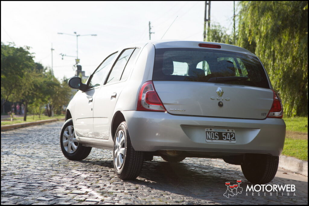 2014-05-10 TEST Renault Clio Mio 14