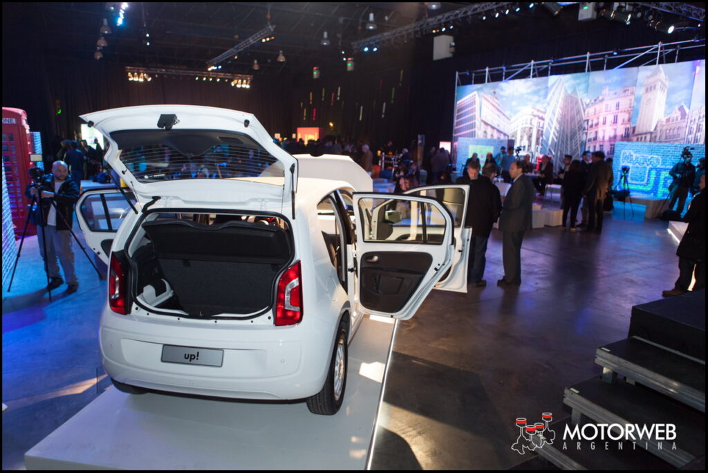 2014-06-05 LANZ VW Up Motorweb 16