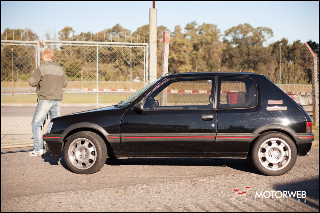 2014-06 MITOS Peugeot 205 GTI Argentina 15