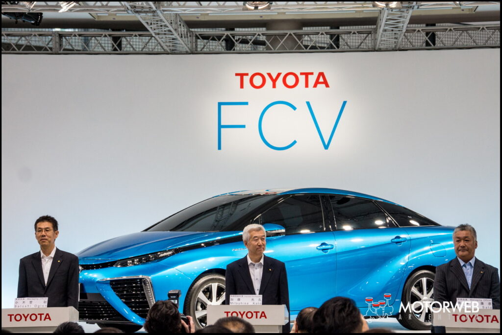 Toyota FCV Hydrogen Motorweb 06