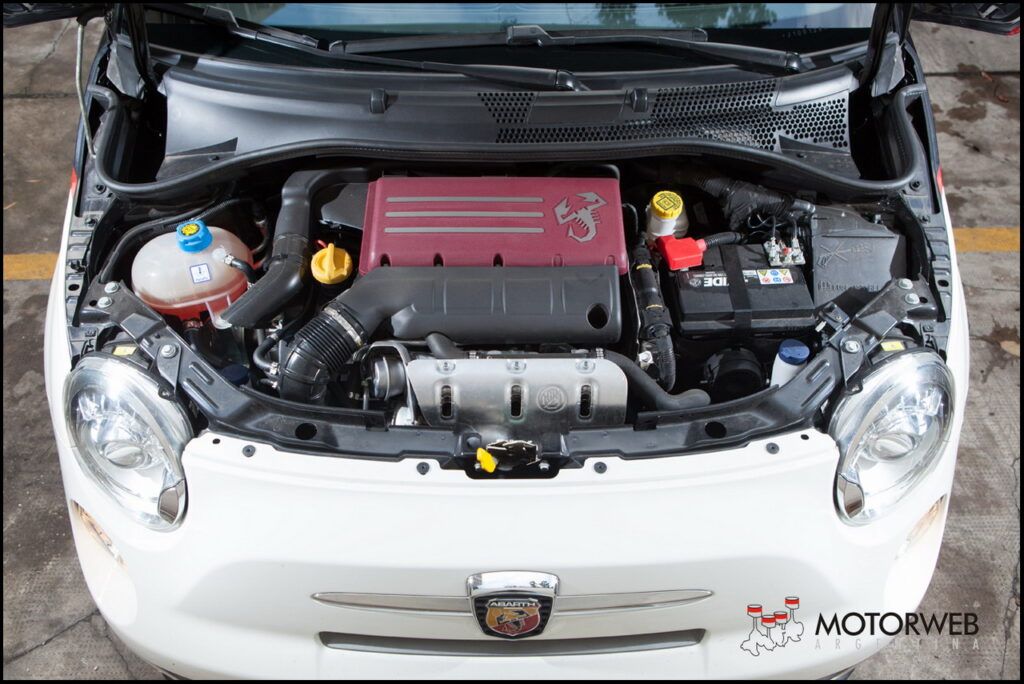 2014-07 TEST Abarth 595 Turismo Motorweb Argentina 084