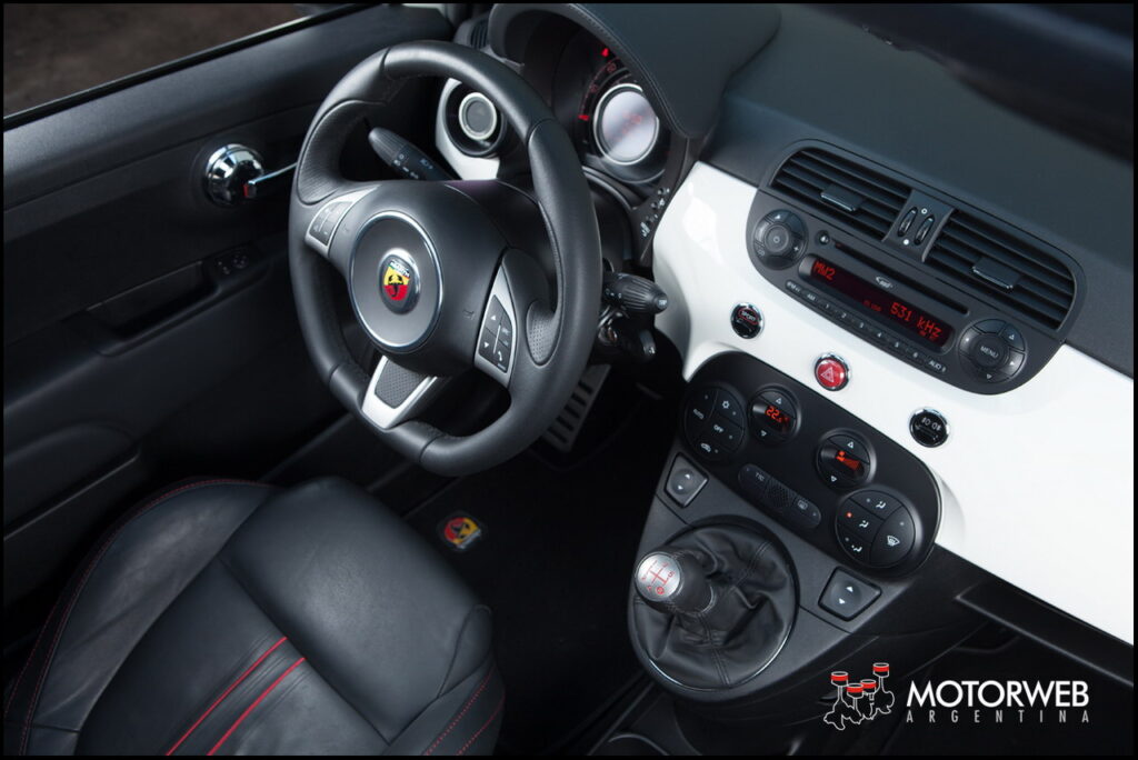 2014-07 TEST Abarth 595 Turismo Motorweb Argentina 099