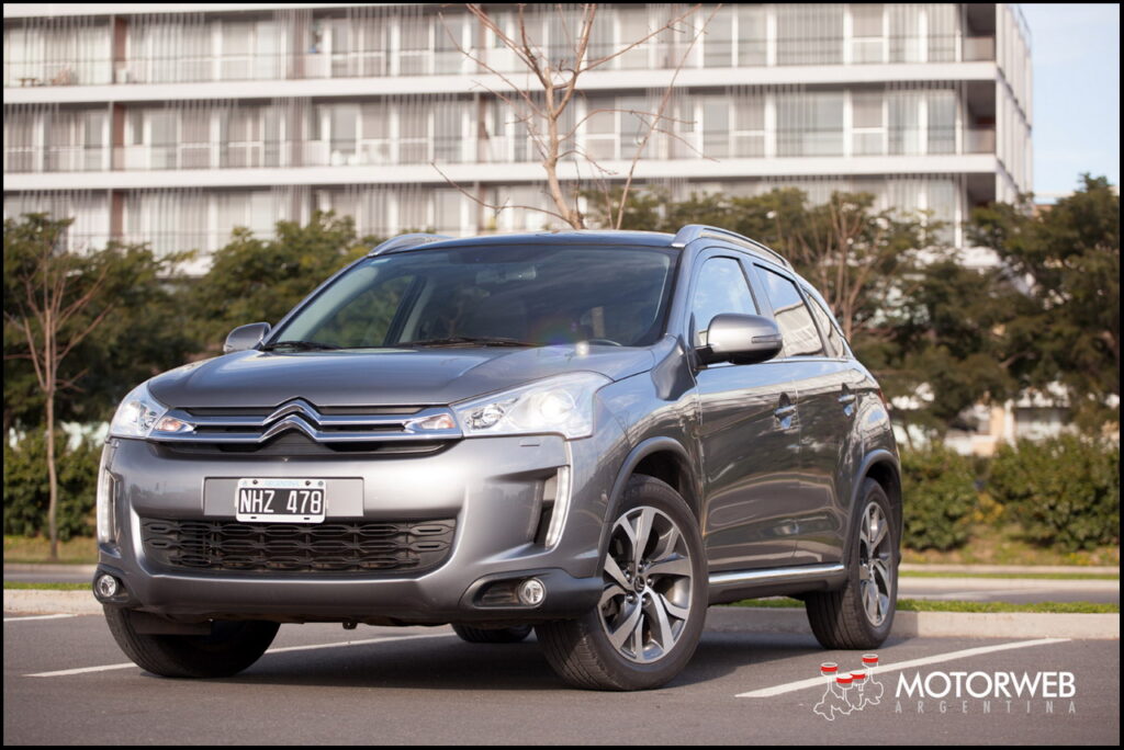 2014-07 TEST Citroen C4 Aircross Motorweb 028