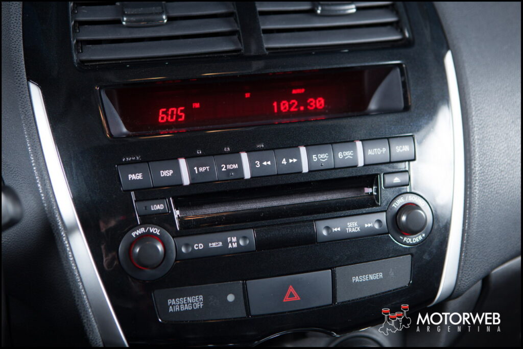 2014-07 TEST Citroen C4 Aircross Motorweb 062