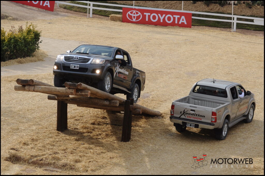 Toyota Hilux La Rural 2014