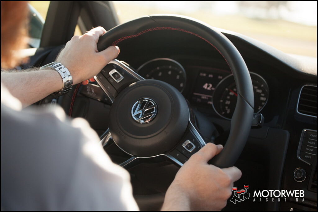 2014-07 TEST VW Golf VII GTI Motorweb Argentina 105