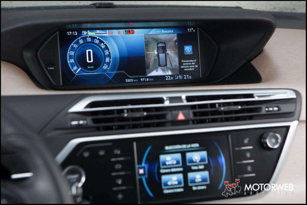 2014-08 TEST Citroen C4 Grand Picasso 060