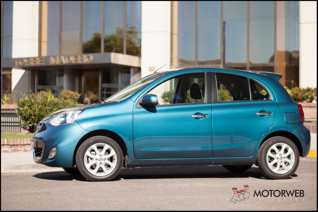 2014-08 TEST Nissan March Argentina 148