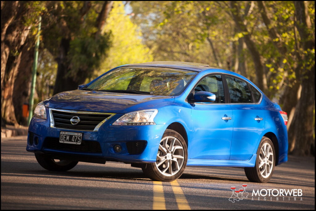 2014-09-18 TEST Nissan Sentra SR Motorweb Argentina 001
