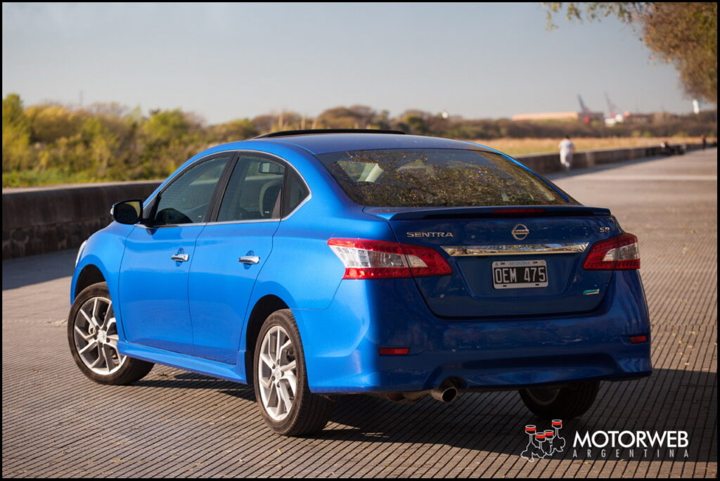 2014-09-18 TEST Nissan Sentra SR Motorweb Argentina 006