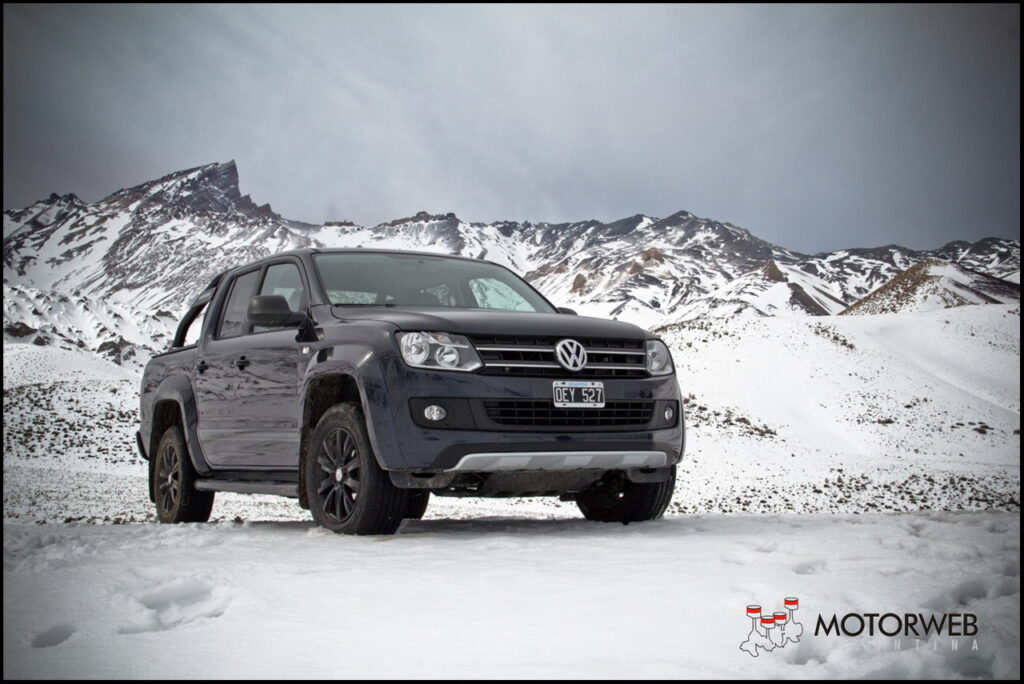 VW Amarok Dark Label Argentina 01