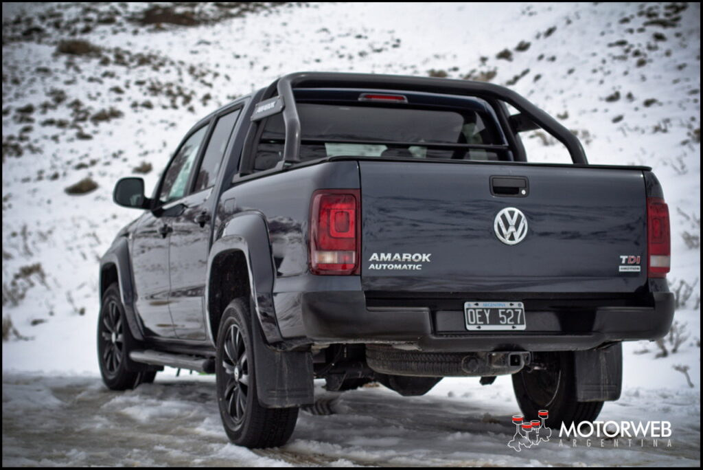 VW Amarok Dark Label Argentina 02