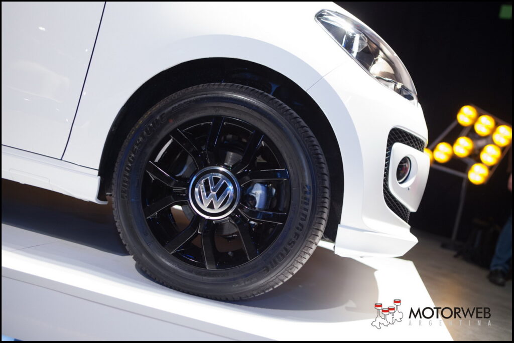 2014-06-05 LANZ VW Up Motorweb 14