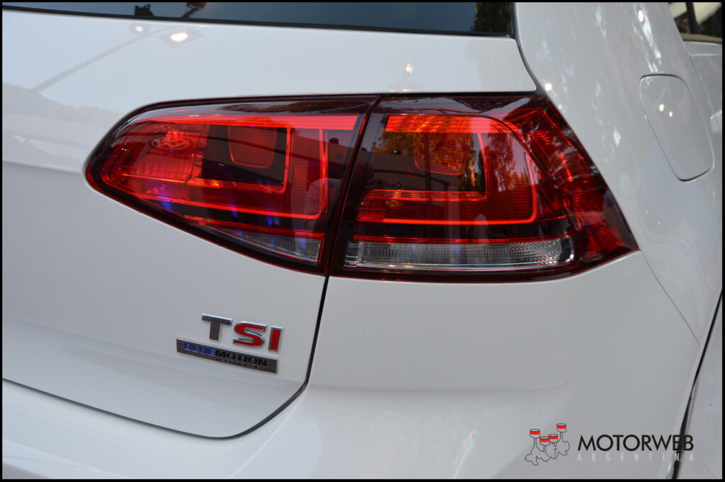 2015-01-08 LANZ Volkswagen Golf VII Motorweb Argentina 26