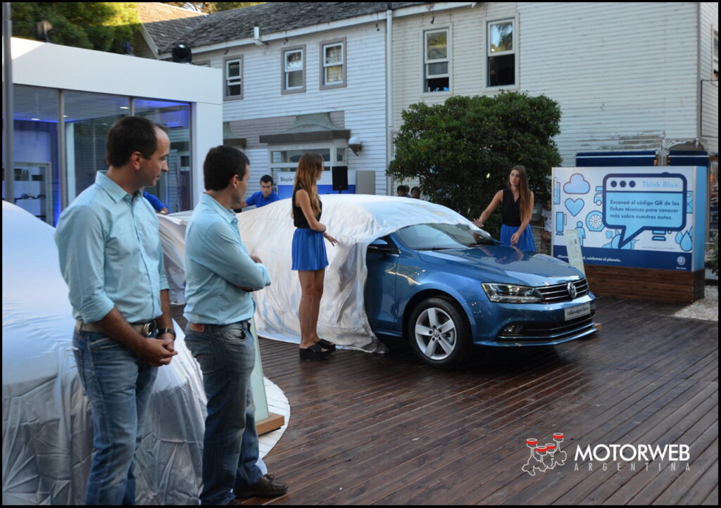 2015-01-08 LANZ Volkswagen Vento Motorweb Argentina 010