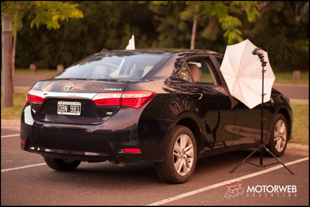 2015-01 TEST Toyota Corolla XEI AT Motorweb Argentina 101