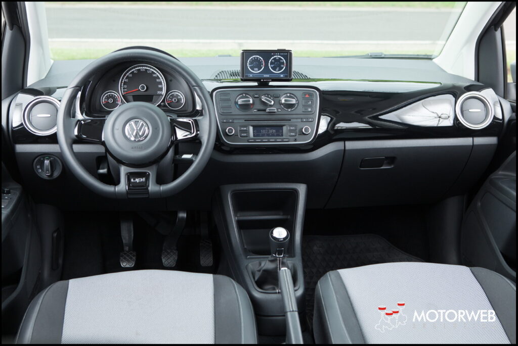 2015-01 TEST Volkswagen Black up Motorweb Argentina 060