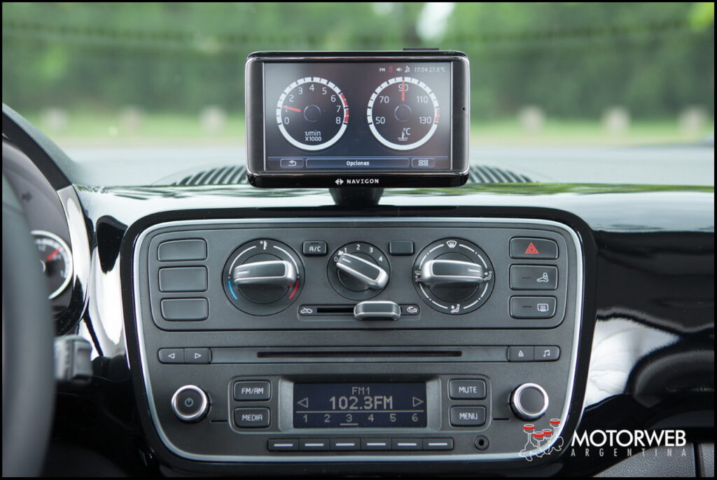 2015-01 TEST Volkswagen Black up Motorweb Argentina 123