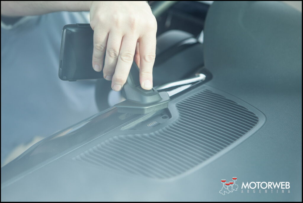 2015-01 TEST Volkswagen Black up Motorweb Argentina 171